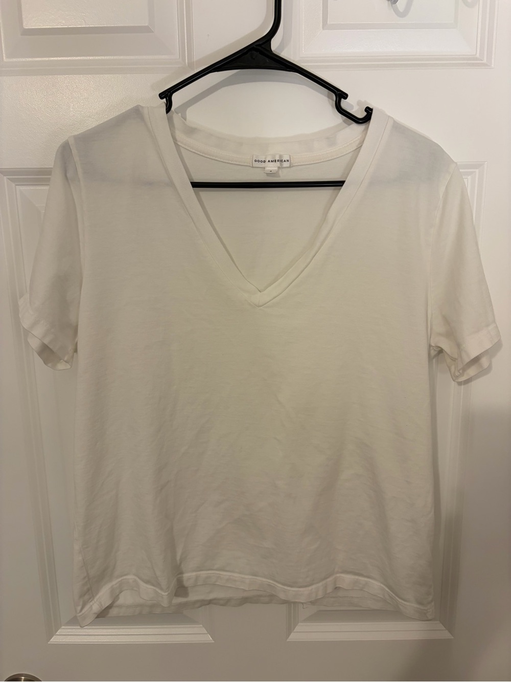 Good American Women's Cotton Classic V-Neck Short Sleeve Tee in White Small 1